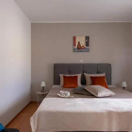 1399 * Hreljići